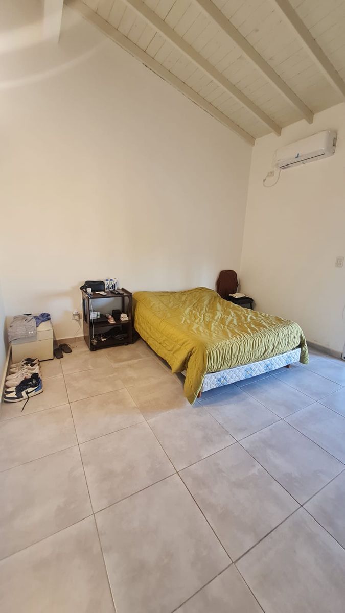 Excelente departamento 3 ambientes + escritorio, tipo duplex con balconal frente y al contrafrente. APTO CREDITO. A metros de Avenida Arieta,centro comercial de Villa Luzuriaga. — foto 11