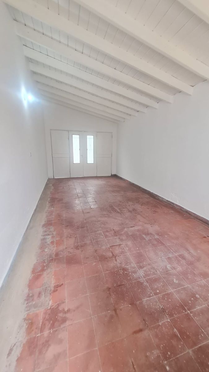 EXCELENTE CHALET RECICLADO A NUEVO DE 3 AMBIENTES EN BARRIO MARINA — foto 8