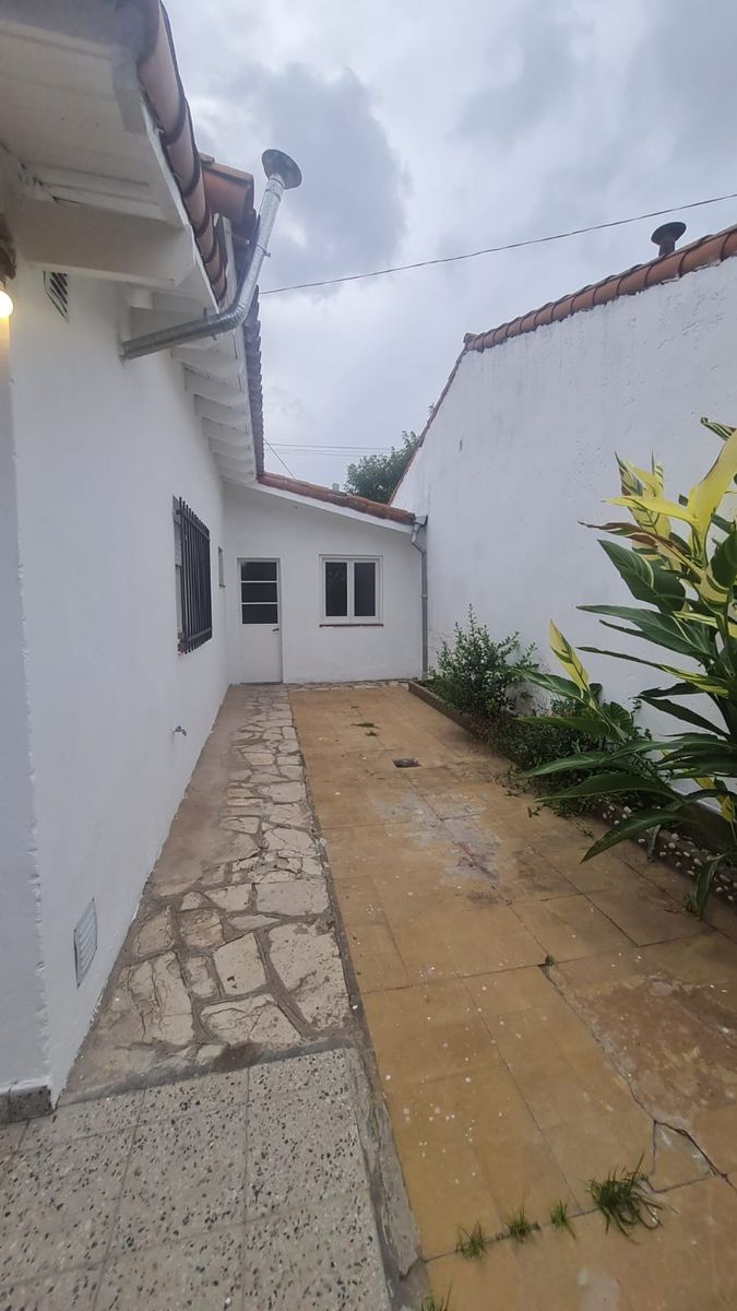 EXCELENTE CHALET RECICLADO A NUEVO DE 3 AMBIENTES EN BARRIO MARINA — foto 10