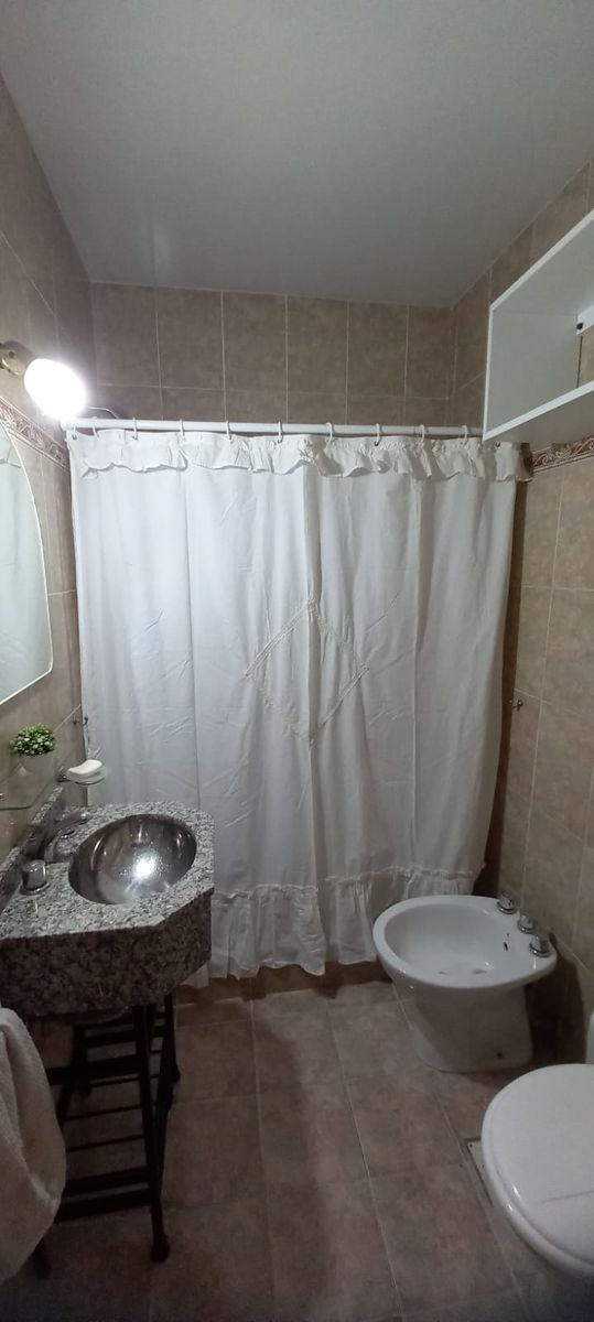 DUPLEX 3 AMBIENTES CON COCHERA Y PATIO. EN EXCELENTE ESTADO, SOBRE ILLIA. - 14