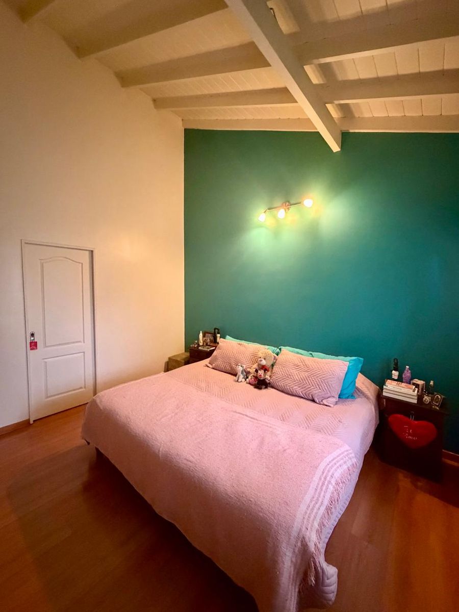 Impecable chalet PH 4 ambientes en dos plantas con piscina, quincho, fondo libre y excelente ubicación. APTO CREDITO — foto 7