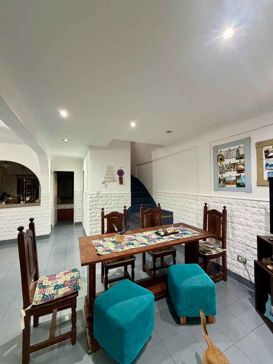 Impecable chalet PH 4 ambientes en dos plantas con piscina, quincho, fondo libre y excelente ubicación. APTO CREDITO — foto 13