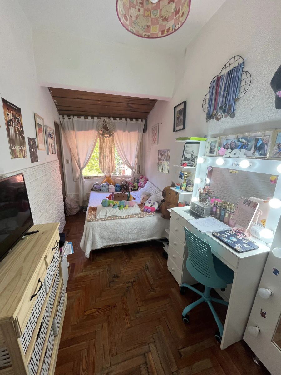 Chalet de 4 ambientes s/lote de 10 x 30 con garage y pileta - 16