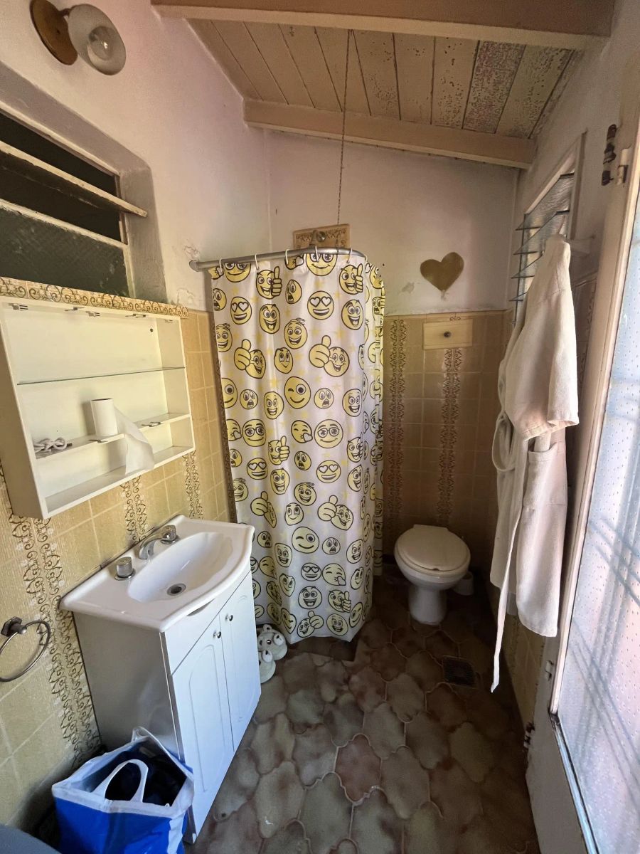 Chalet de 4 ambientes s/lote de 10 x 30 con garage y pileta - 17