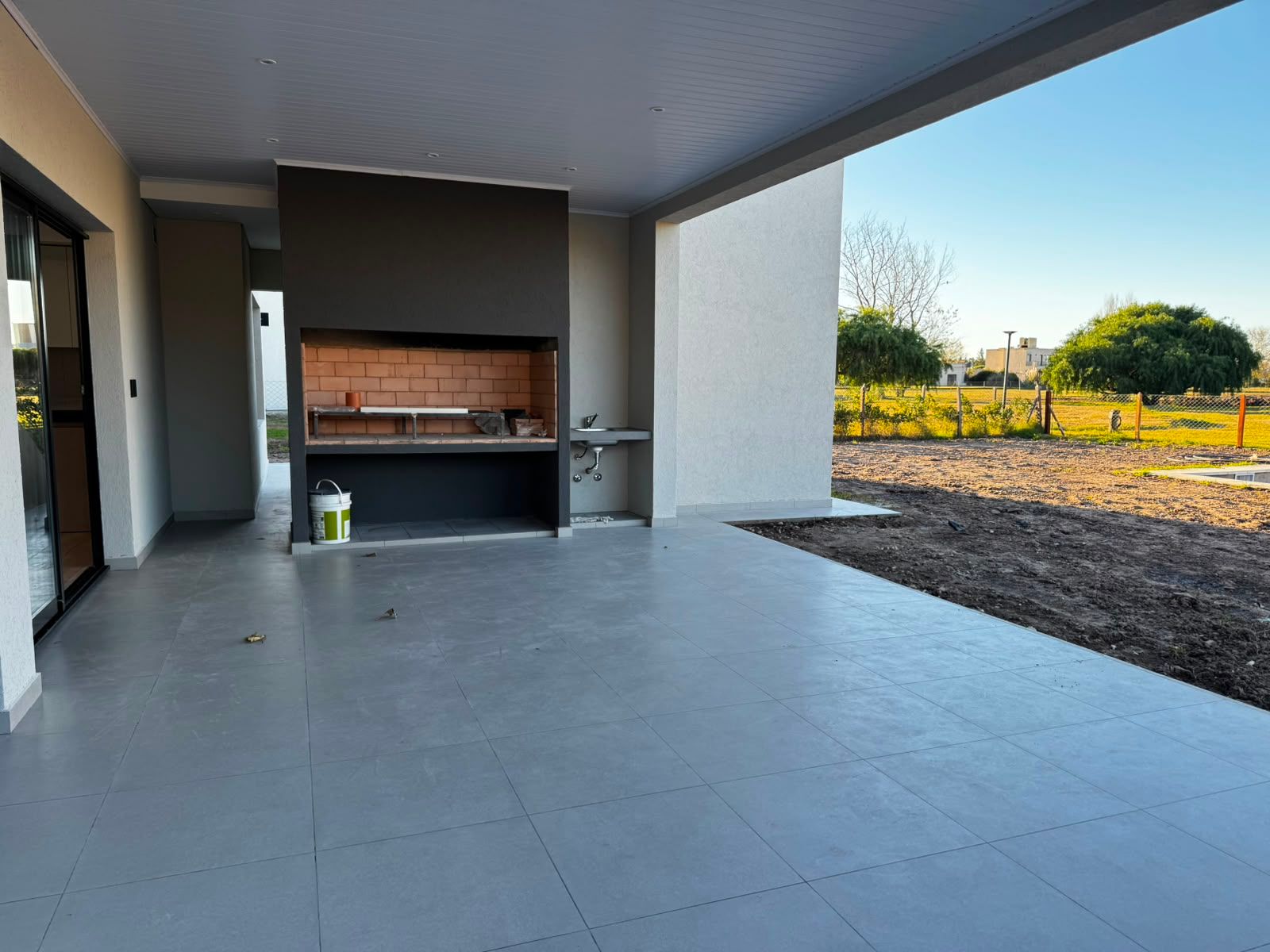 Hermosa casa de 4 ambientes a estrenar en barrio privado Cruz del Sur. - 4