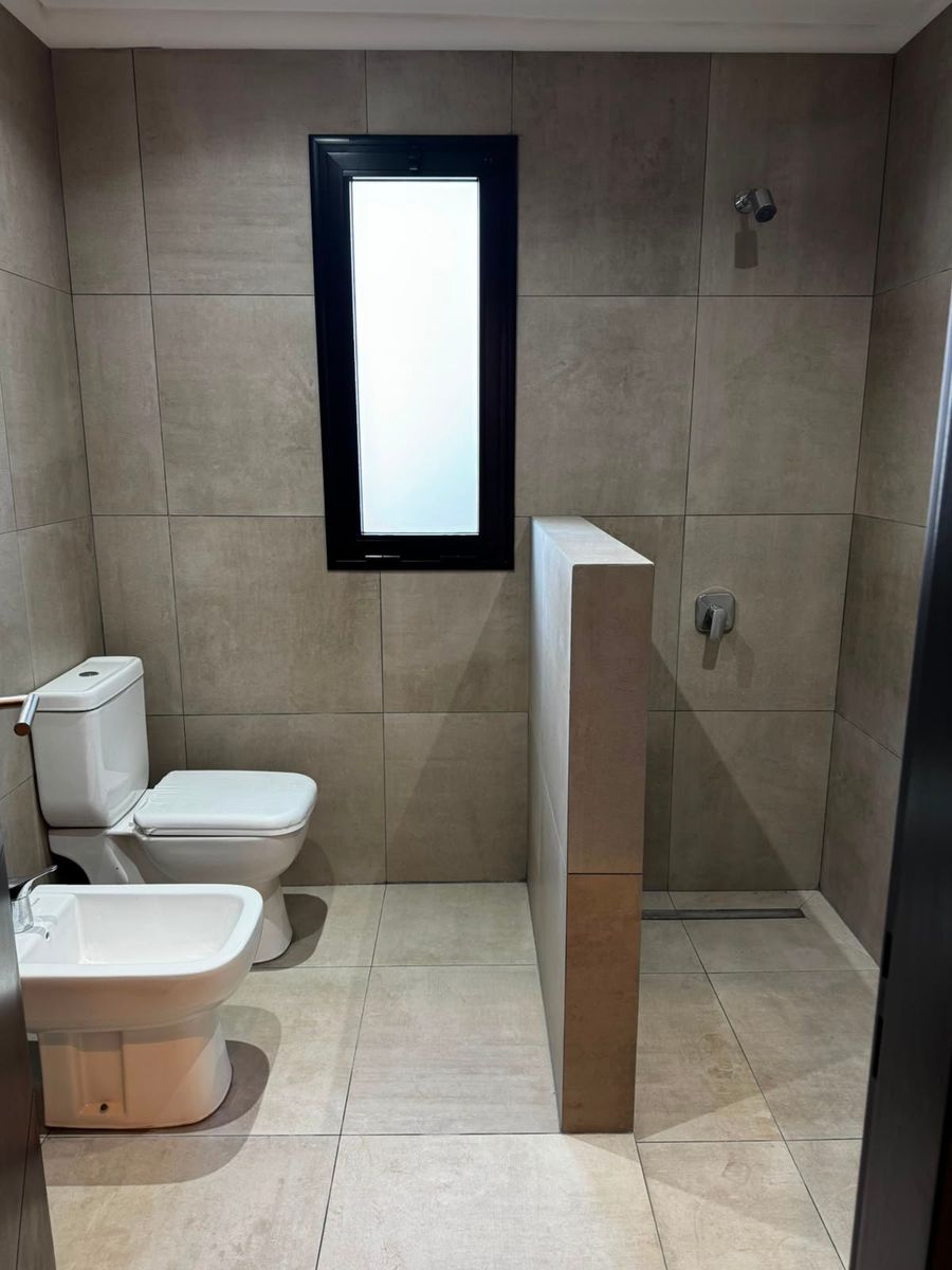 Hermosa casa de 4 ambientes a estrenar en barrio privado Cruz del Sur. - 9