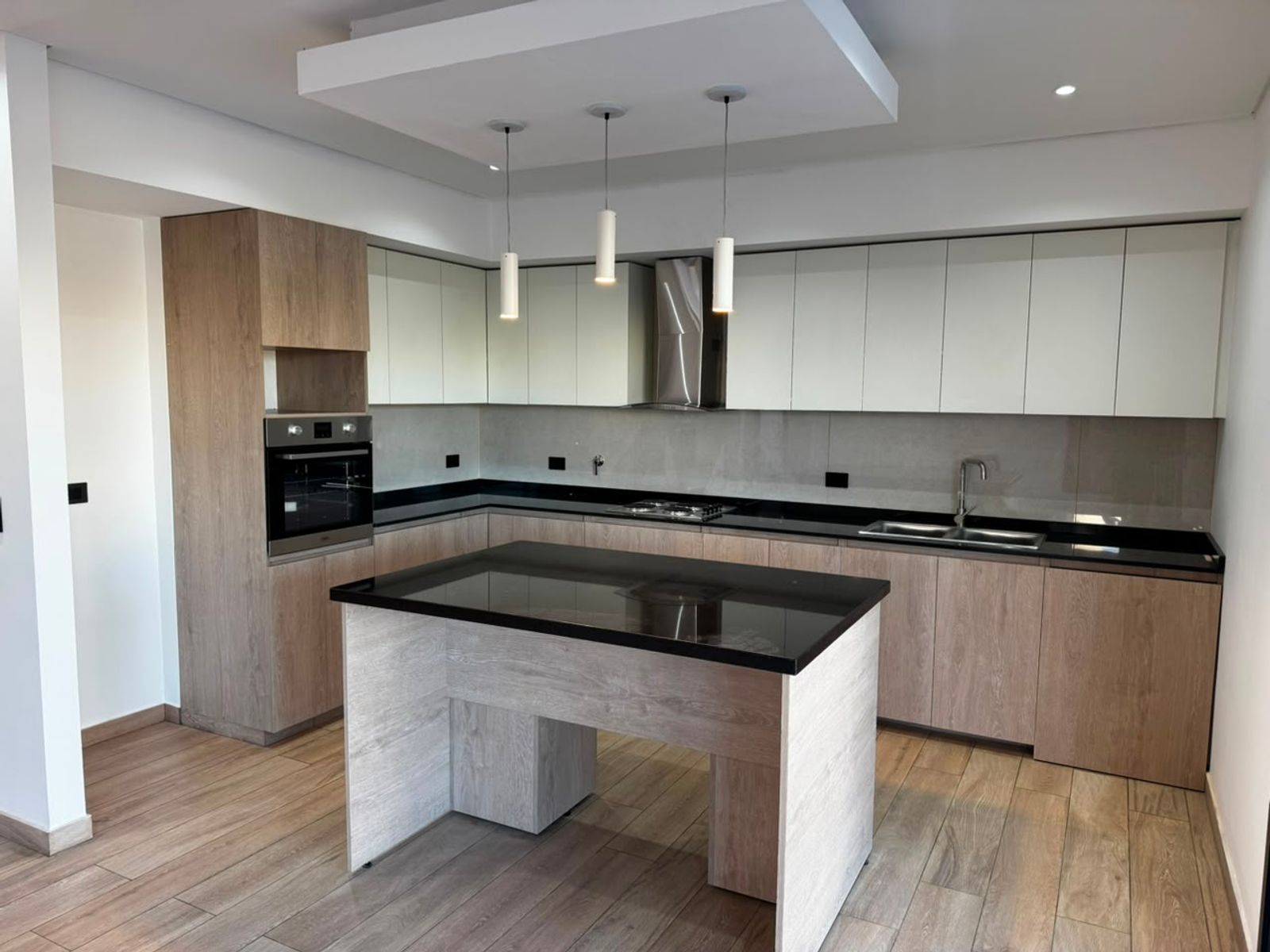 Hermosa casa de 4 ambientes a estrenar en barrio privado Cruz del Sur. - 19