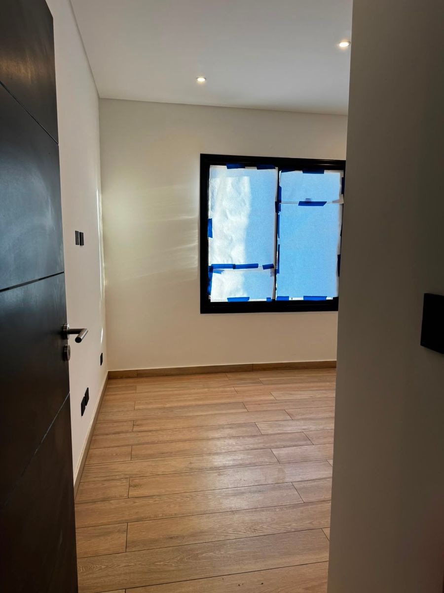 Hermosa casa de 4 ambientes a estrenar en barrio privado Cruz del Sur. - 23