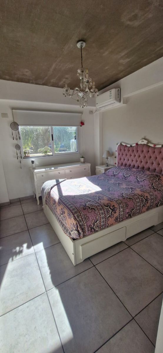 Excelente departamento de 2 ambientes en primer piso con balcón al contrafrente y cochera cubierta - Villa Luzuriaga. Apto crédito. - 10