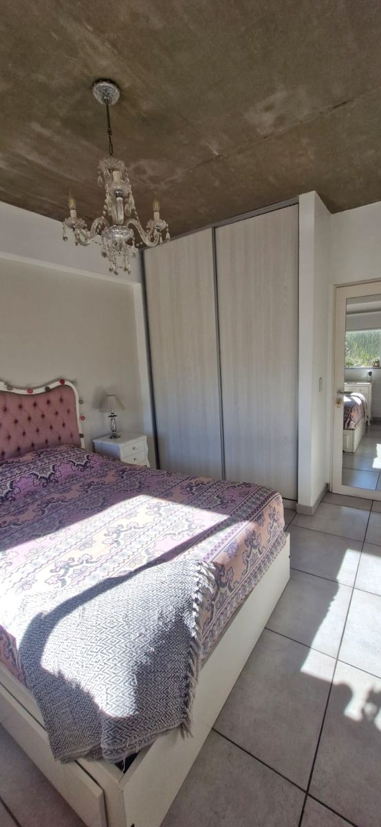 Excelente departamento de 2 ambientes en primer piso con balcón al contrafrente y cochera cubierta - Villa Luzuriaga. Apto crédito. - 12