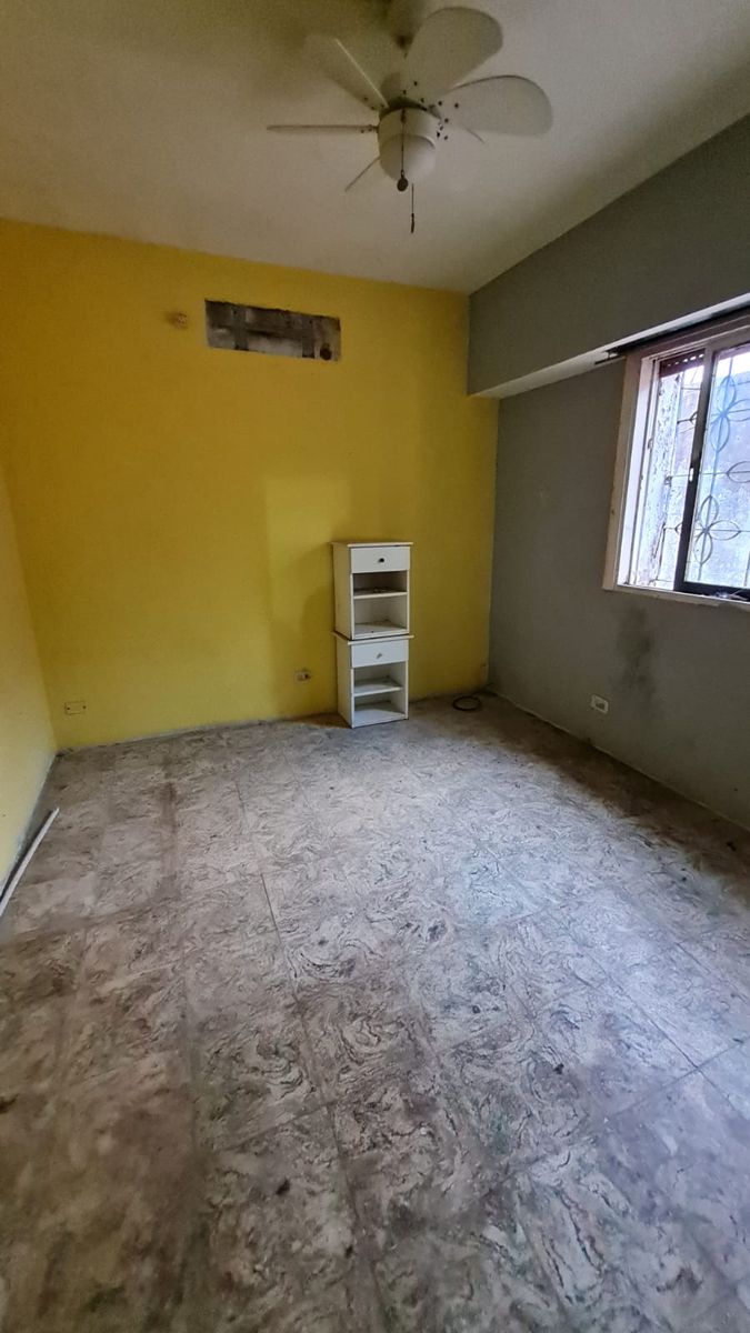 CASA TIPO AMERICANA S/LOTE DE 10 X 33 A RECICLAR — foto 2