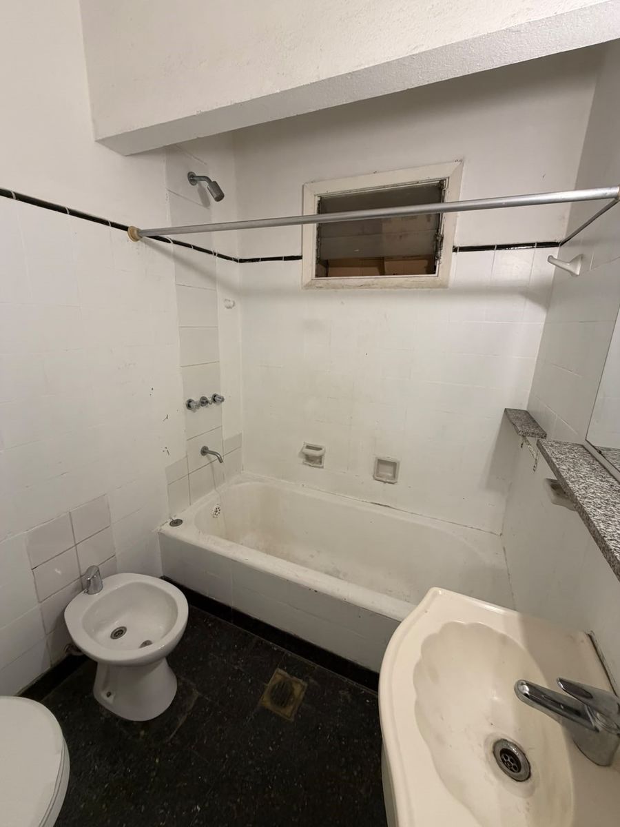 Venta de Casa 3 Ambientes en Villa Luzuriaga. Apta credito - 15