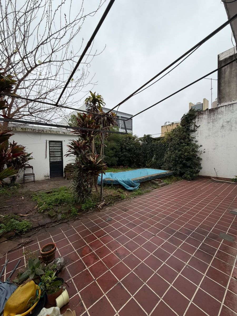 Venta de Casa 3 Ambientes en Villa Luzuriaga. Apta credito - 23