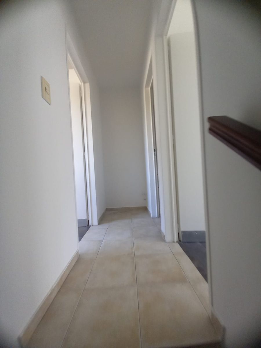 Excelente dúplex de 3 ambientes con cochera descubierta fija, ubicado en Villa Luzuriaga. - 4