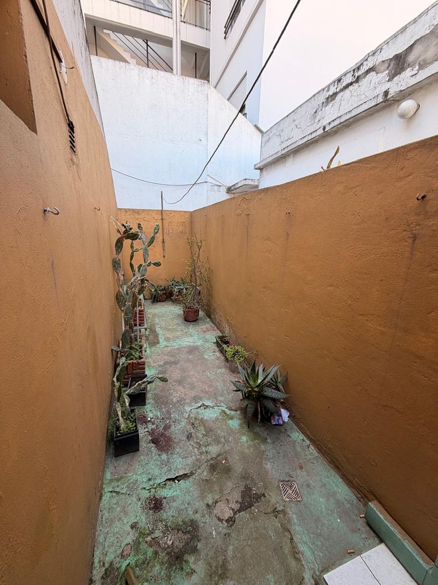 Departamento tipo casa 2 ambientes en planta baja con patio, Villa Luzuriaga. SIN EXPENSAS — foto 10