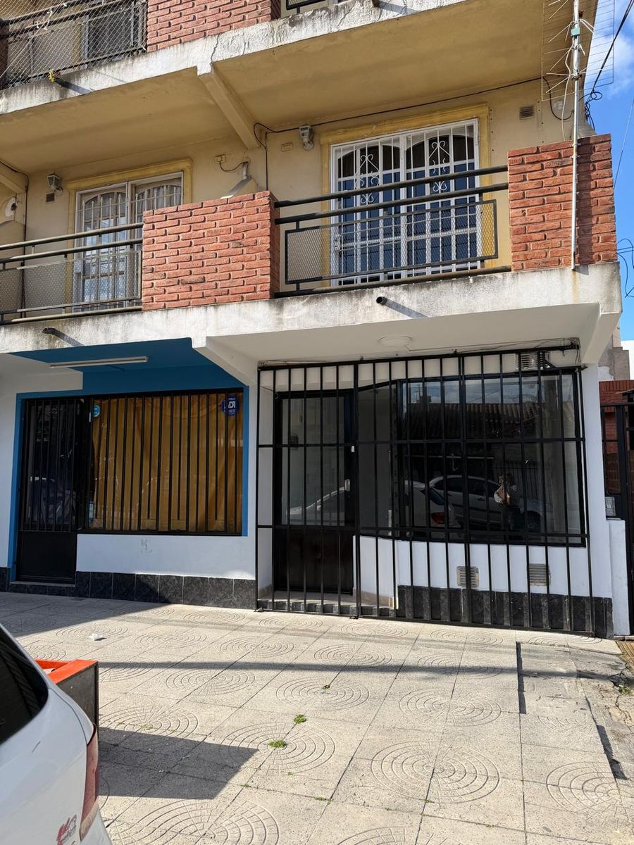 EXCELENTE LOCAL COMERCIAL EN VENTA DE 3,48 X 11 DE LARGO - SOBRE AV. ARIETA. — foto 6