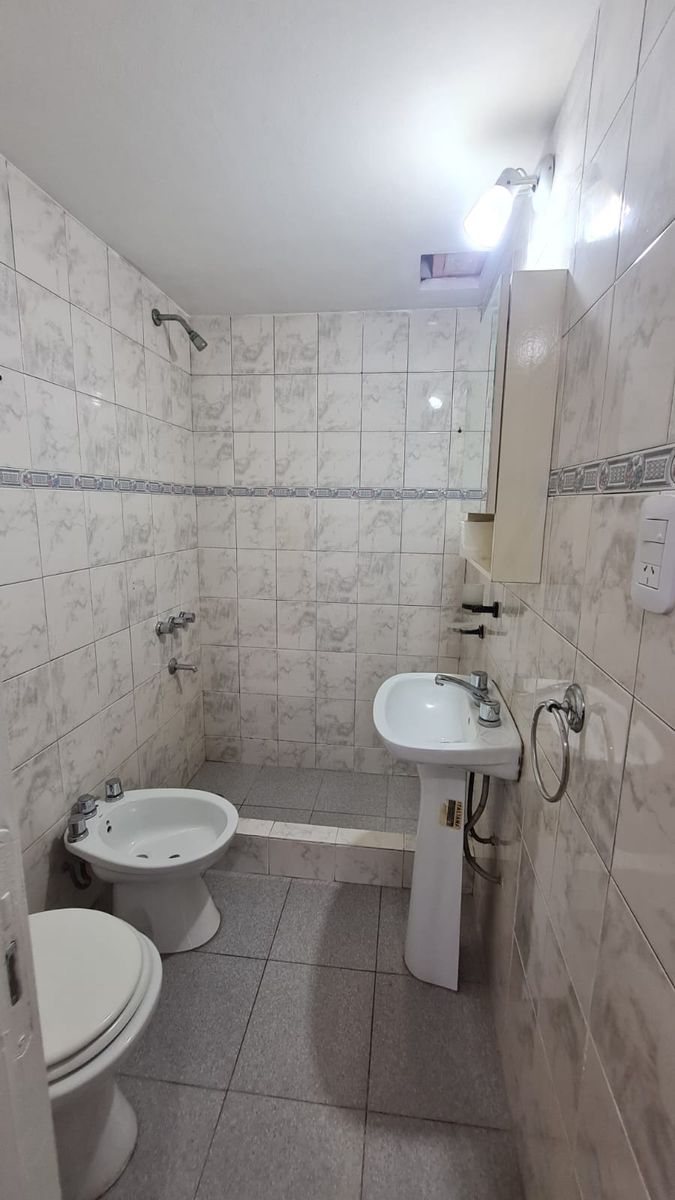 Departamento tipo casa al frente 3 ambientes, en planta baja con patio y parrilla. SIN EXPENSAS - 10