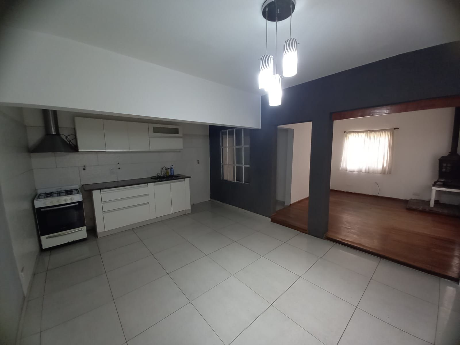CASA 3 AMBIENTES CON AMPLIO FONDO CON PILETA — foto 4