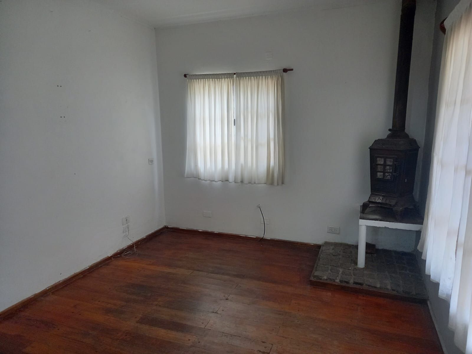 CASA 3 AMBIENTES CON AMPLIO FONDO CON PILETA — foto 6