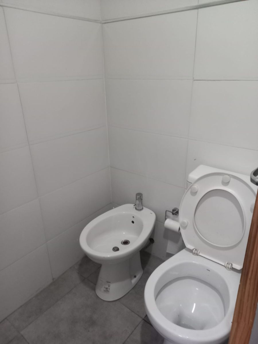 CASA 3 AMBIENTES CON AMPLIO FONDO CON PILETA — foto 8