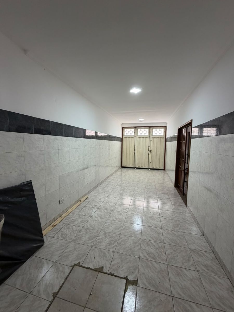 chalet 5 ambientes sobre lote de 10 x 22 con garage para 2 autos y fondo libre — foto 11