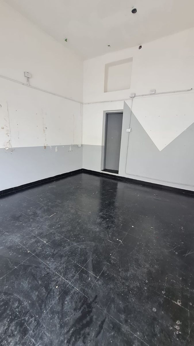 local comercial en Haedo a metros de Av. Rivadavia (curva de Haedo) — foto 4