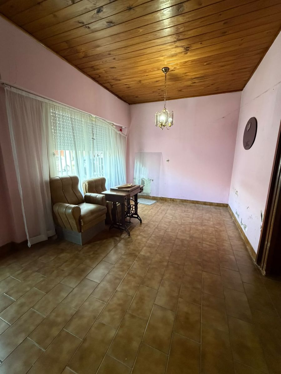Venta PH de 2 Ambientes con Cochera, Patio, Parrilla y Terraza propia. - 4