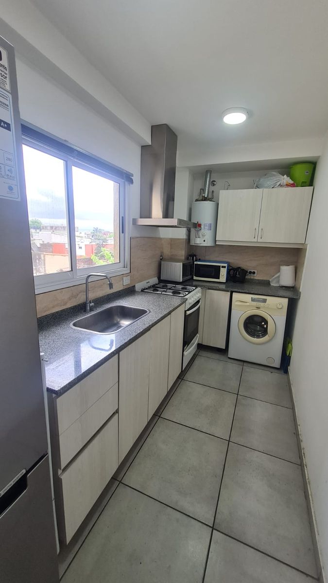 VENTA EXCELENTE DEPARTAMENTO 2 AMBIENTES AL FRENTE EN VILLA LUZURIAGA. - 4