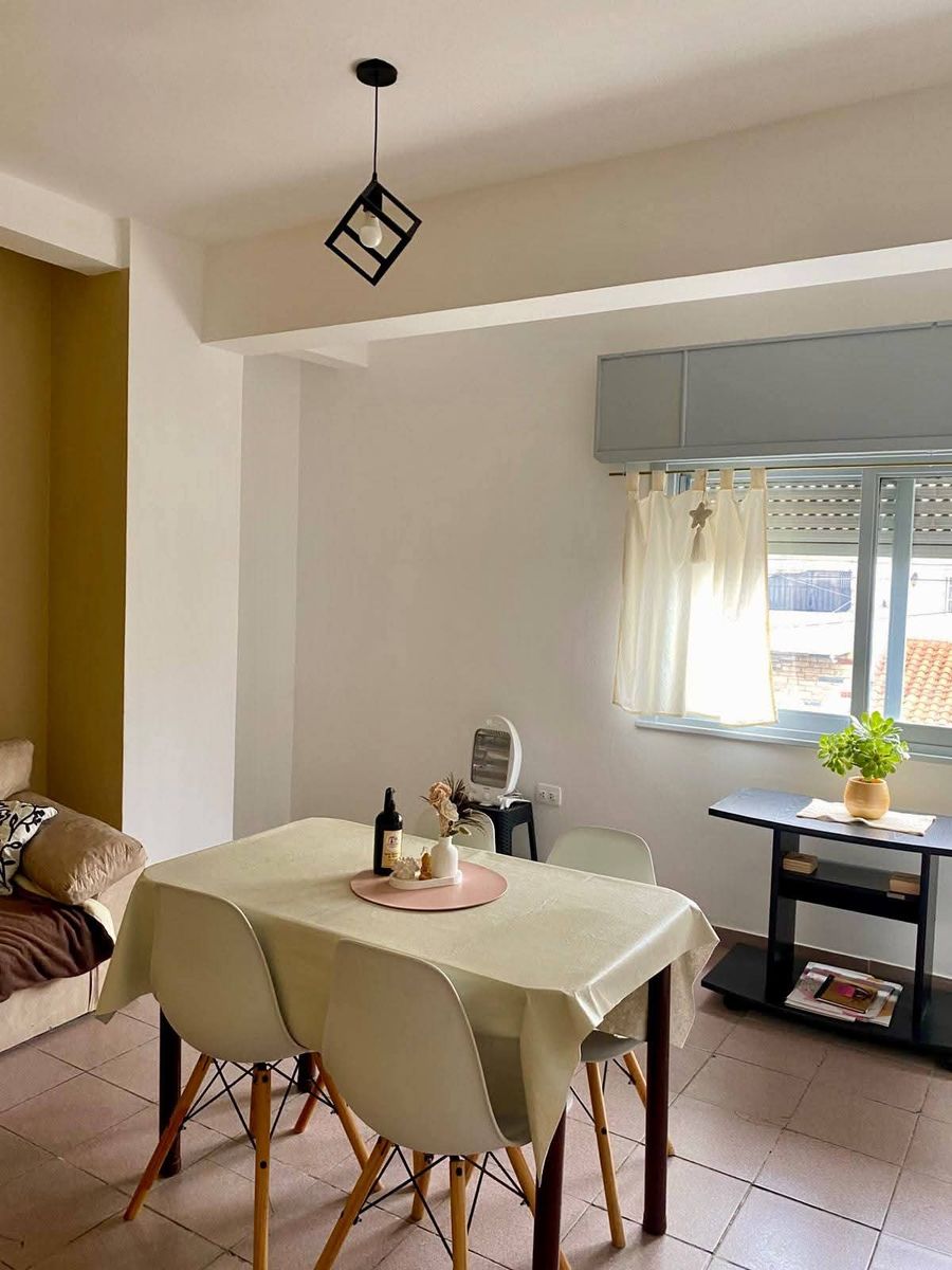 DEPARTAMENTO 3 AMBIENTES CON BALCÓN AL FRENTE Y PATIO ATERRAZADO - APTO CRÉDITO. SOBRE AV ARIETA - 4