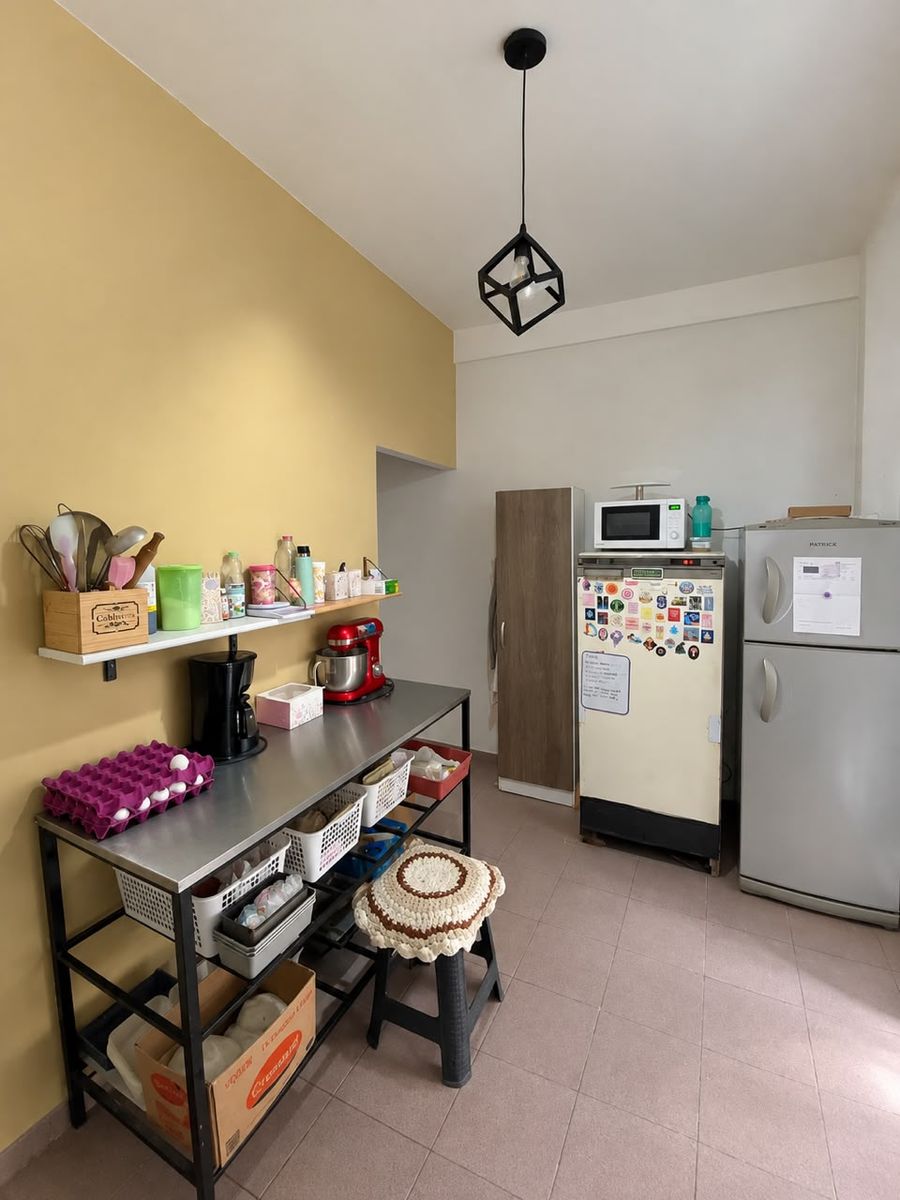 DEPARTAMENTO 3 AMBIENTES CON BALCÓN AL FRENTE Y PATIO ATERRAZADO - APTO CRÉDITO. SOBRE AV ARIETA - 18