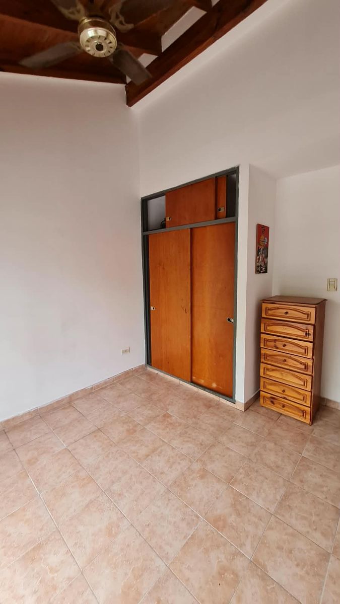 Departamento 2 ambientes con balcon al frente y entrepiso. Villa Luzuriaga - 1