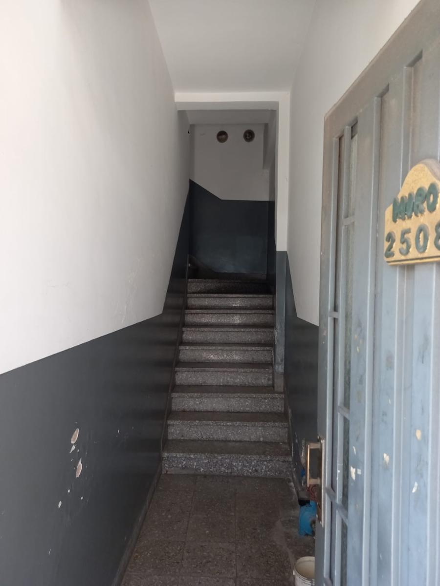 DEPARTAMENTO 3 AMBIENTES, PRIMER PISO AL FRENTE, EXCELENTE UBICACIÓN, VILLA LUZURIAGA. — foto 9