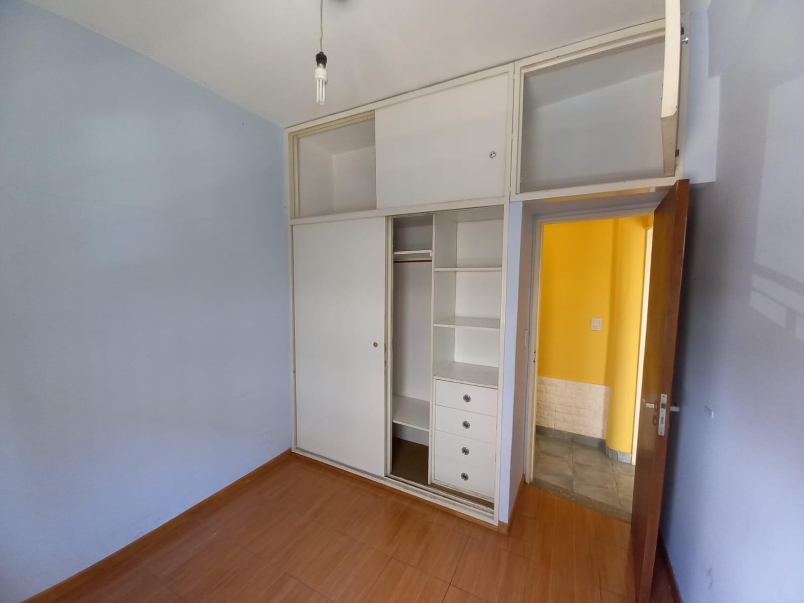 DEPARTAMENTO 3 AMBIENTES, PRIMER PISO AL FRENTE, EXCELENTE UBICACIÓN, VILLA LUZURIAGA. — foto 10