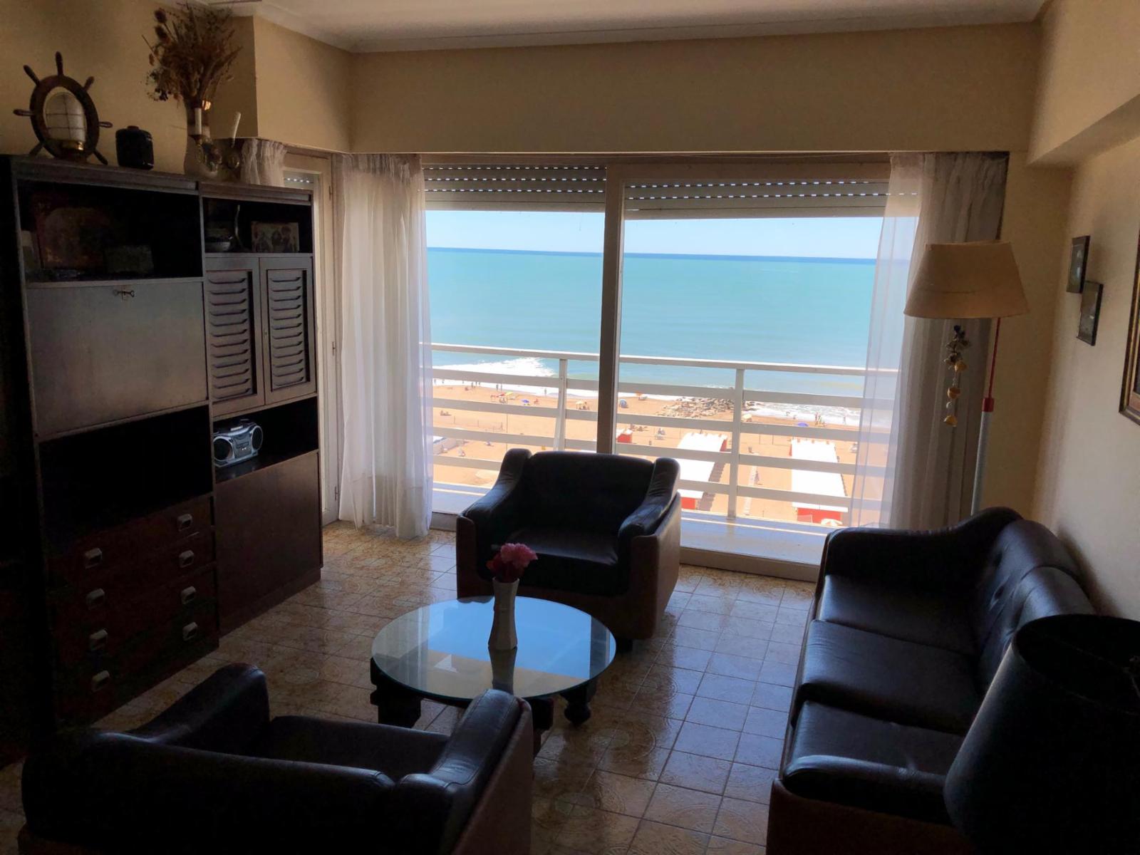 Tres Ambientes + Dep. Frente al Mar — foto 3