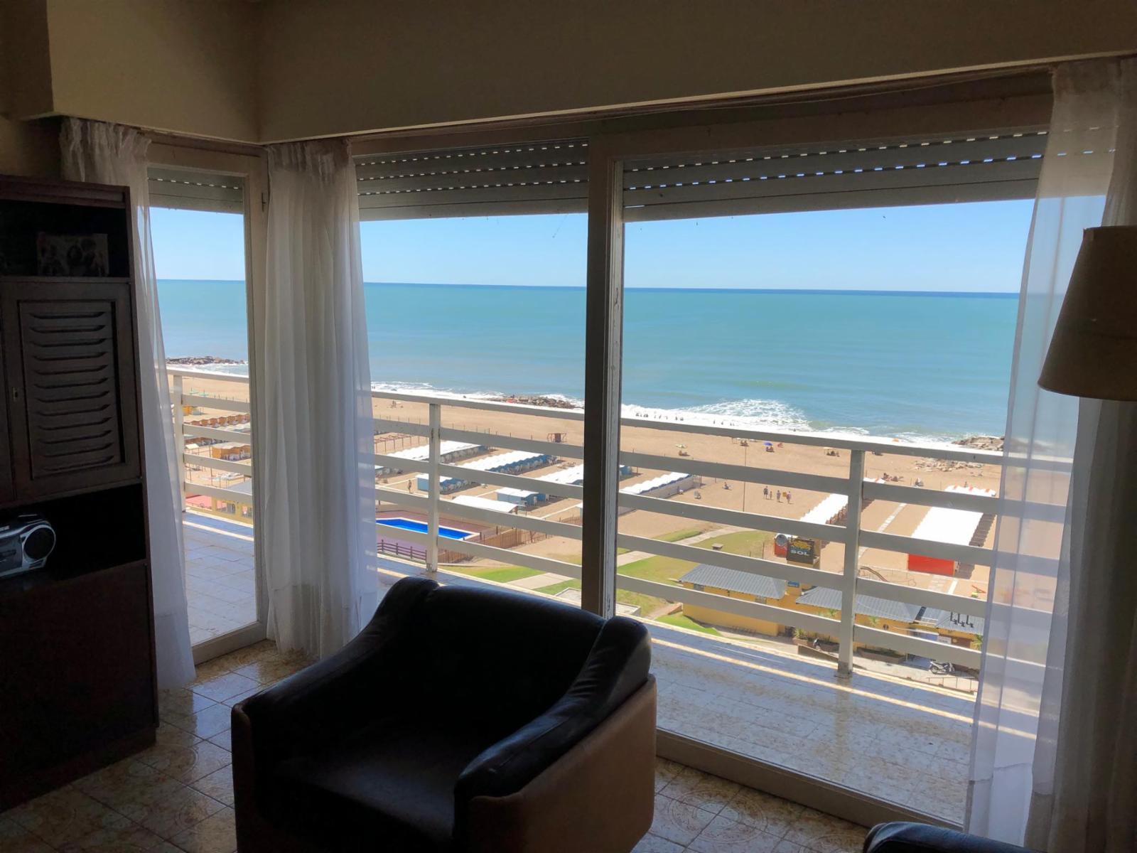 Tres Ambientes + Dep. Frente al Mar — foto 4