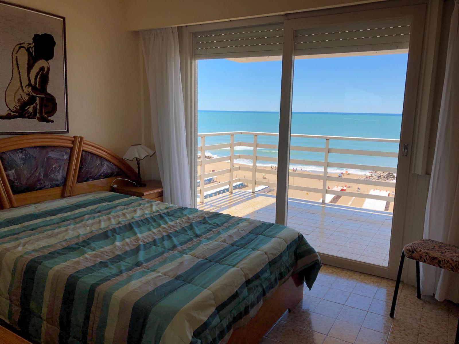 Tres Ambientes + Dep. Frente al Mar — foto 8