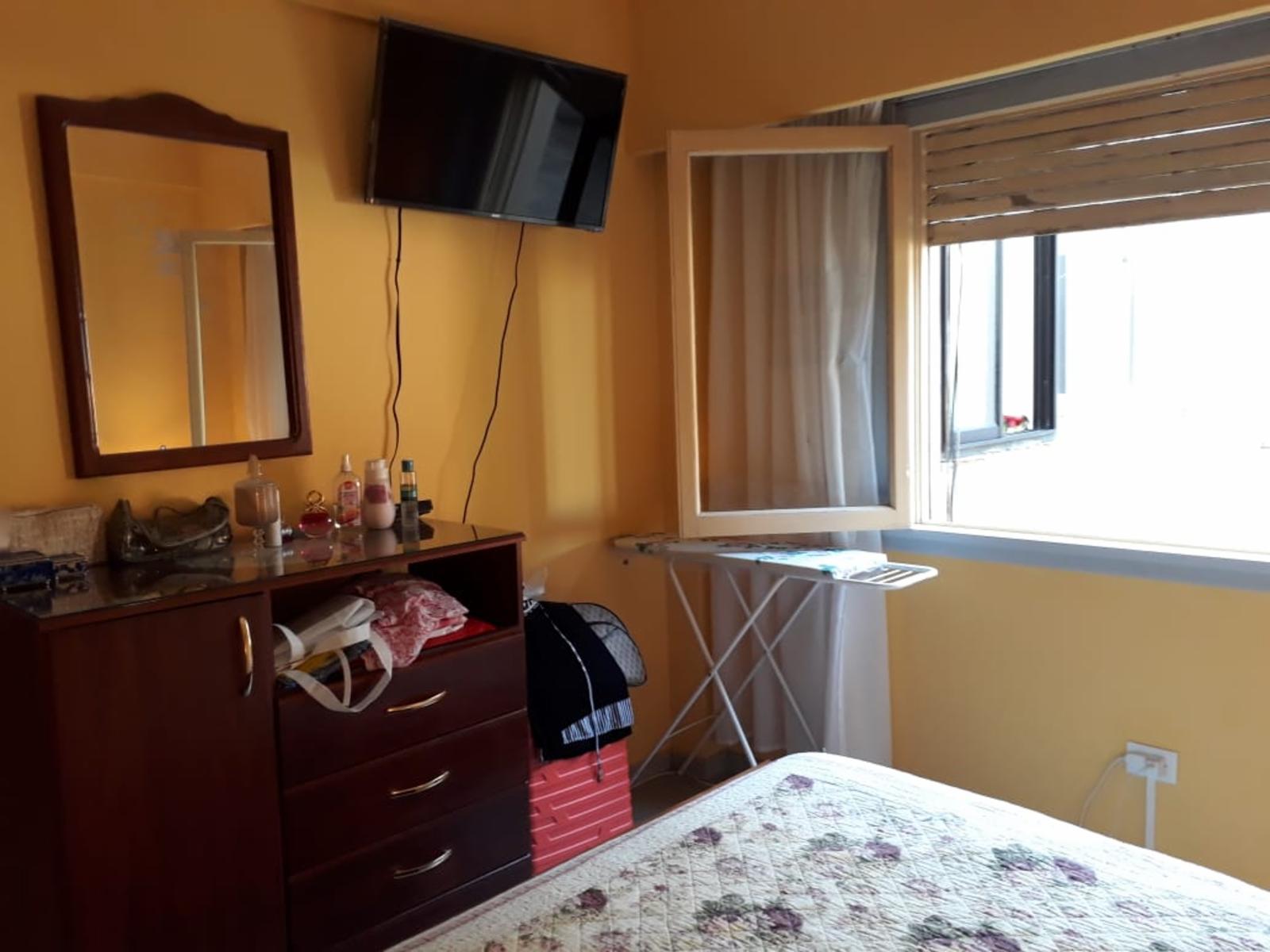 Dos Ambientes con Balcón al Frente en Zona 1 — foto 5