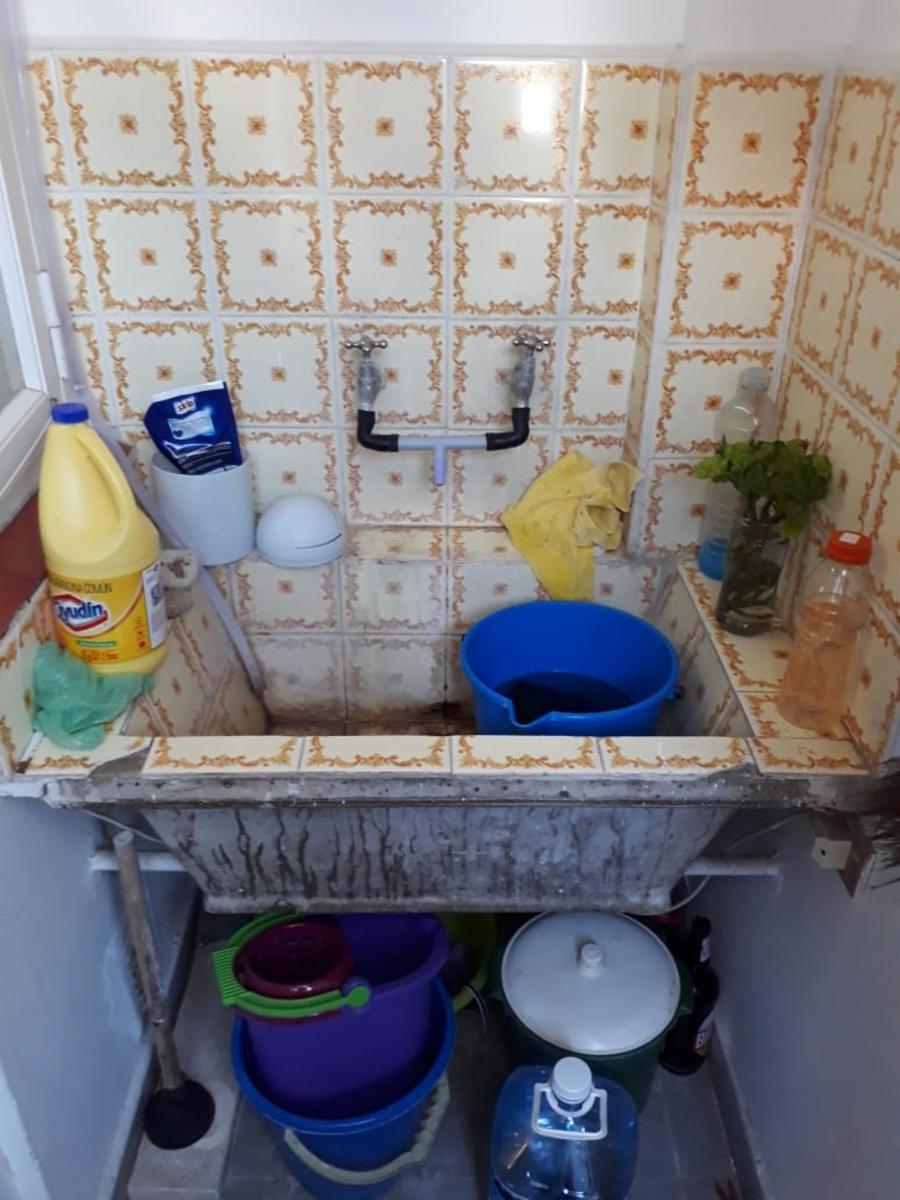 Dos Ambientes con Balcón al Frente en Zona 1 — foto 7