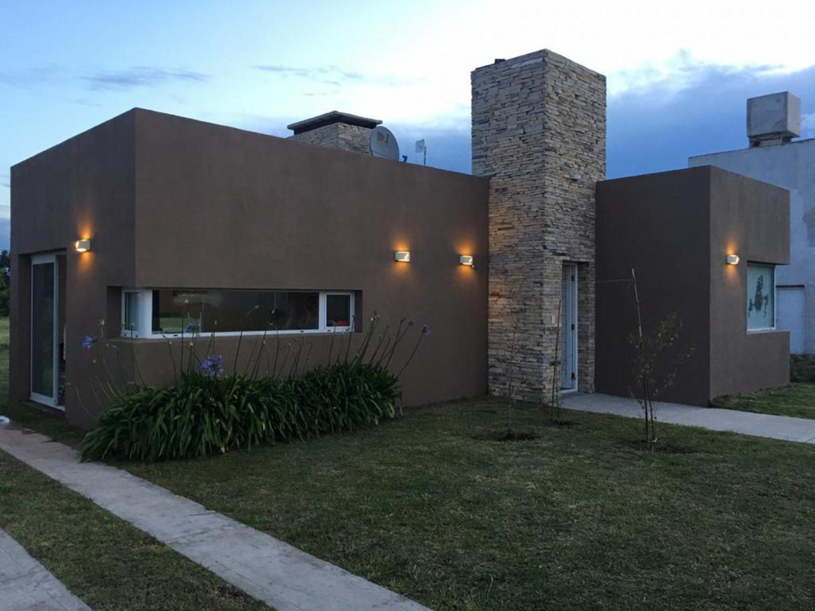 Hermosa Casa en Las Lomas