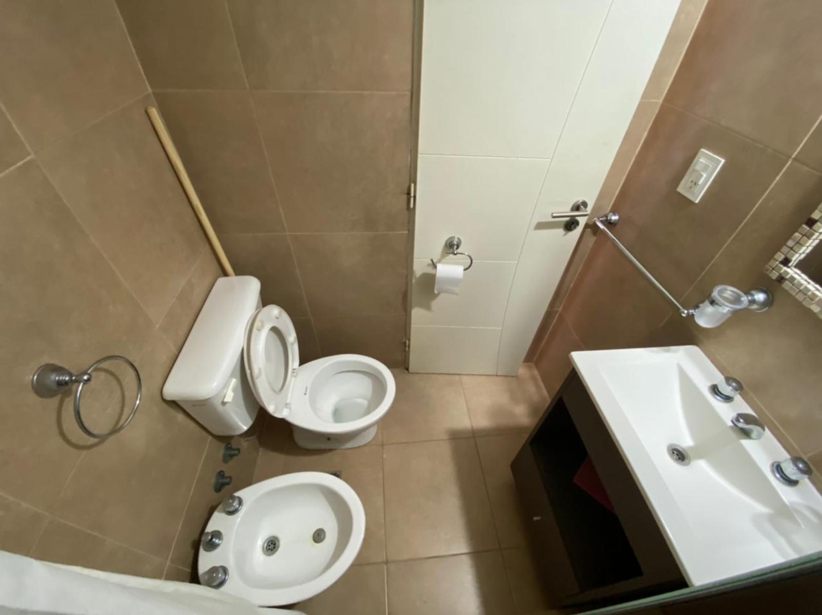 Impecable Monoambiente con Cochera — foto 8
