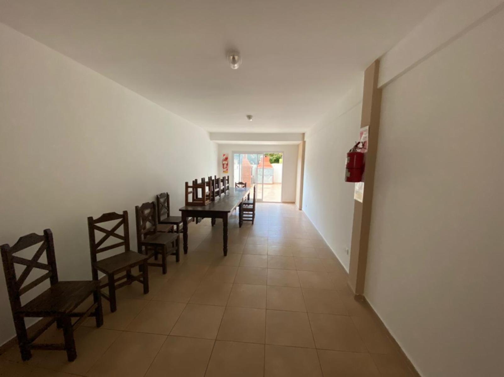 Impecable Monoambiente con Cochera — foto 10