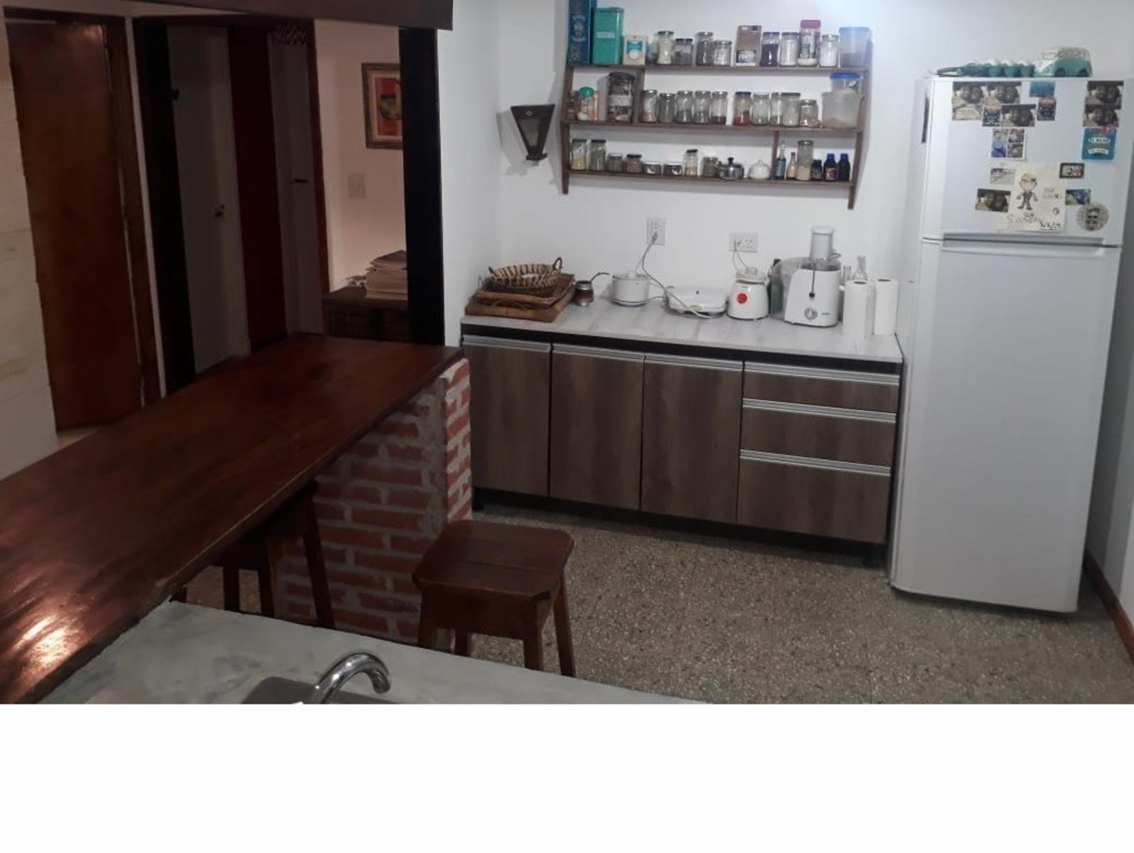 Hermosa Casa de 180 m2 en Dos Lotes — foto 7
