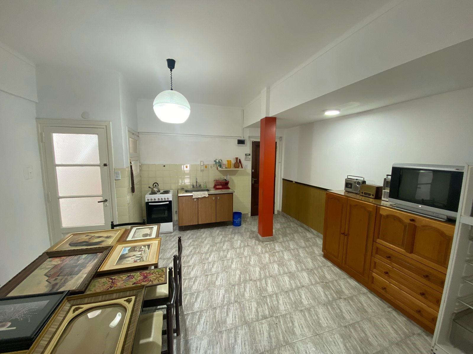 Depto 3 Ambientes sobre Peatonal — foto 2