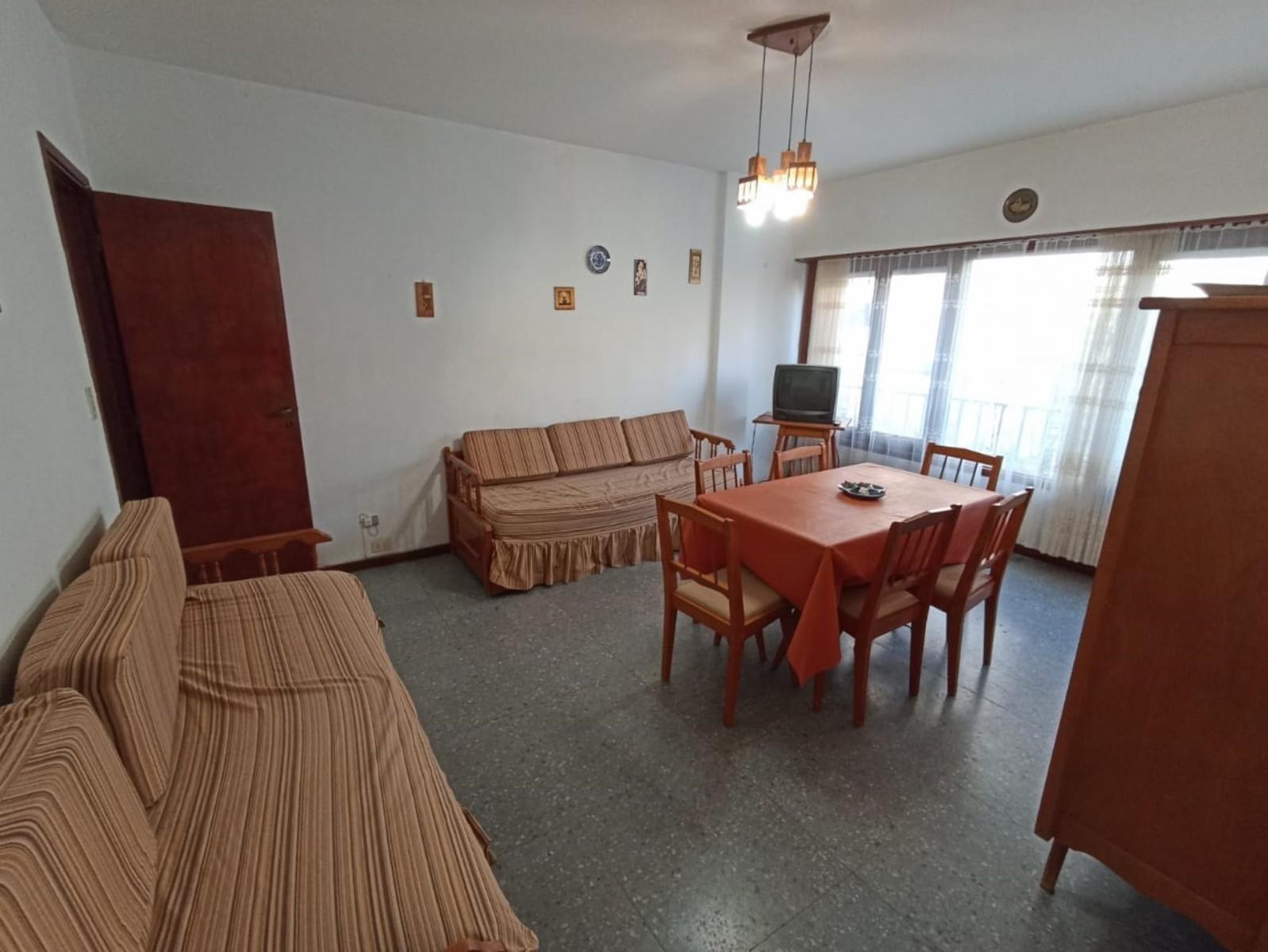 Dos Ambientes Grandes Zona 1 — foto 2