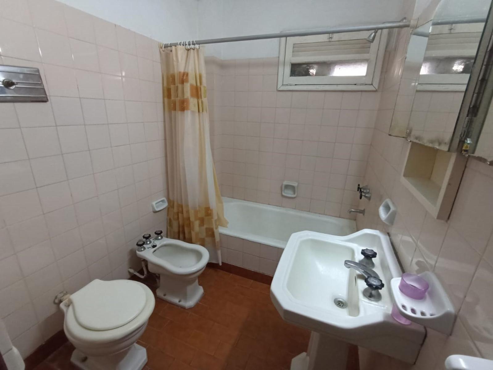 Dos Ambientes Grandes Zona 1 — foto 6