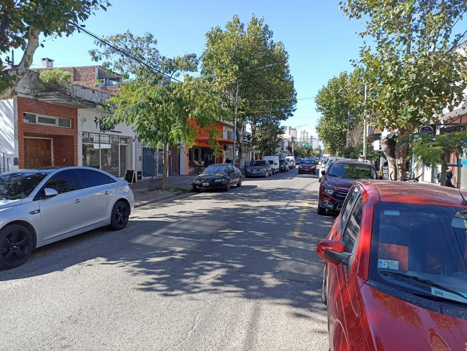 Local en Excelente Zona Comercial - 6