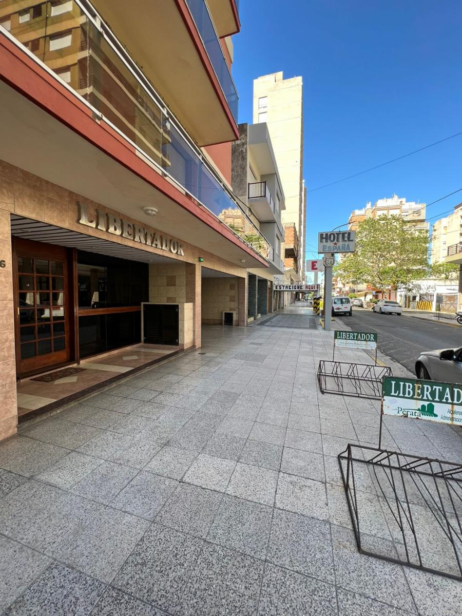 Depto 1 Amb p/ 3 personas. 100 mts de la peatonal y del Mar. — foto 4