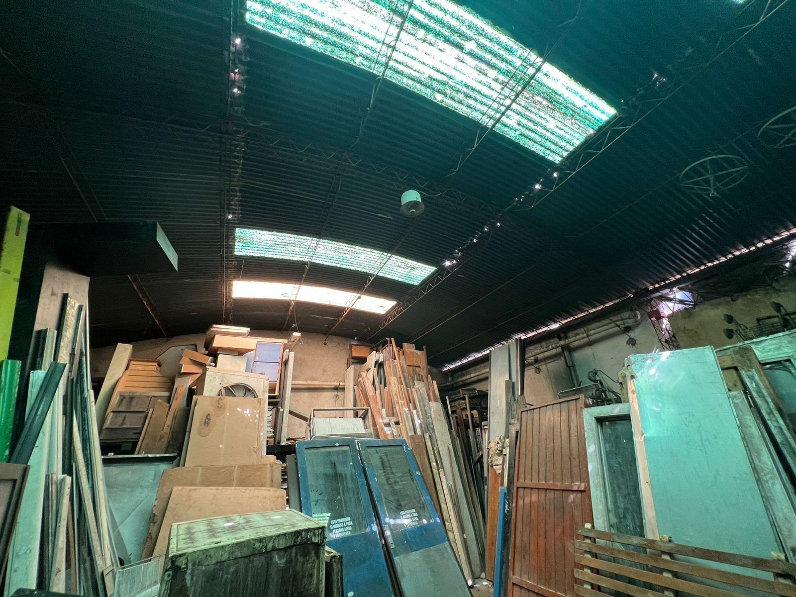 Galpón de 500 M2 + 2 Deptos - 4