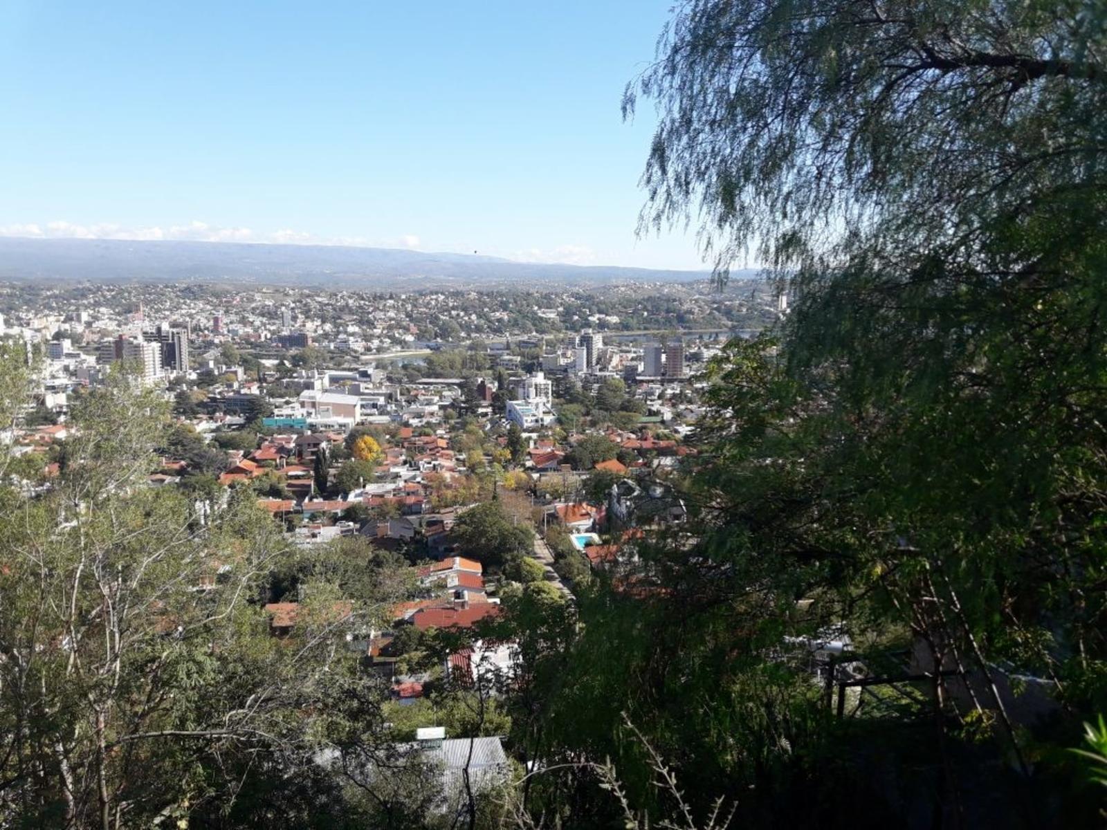 LOTE con la mejor vista de CARLOS PAZ, 1060 m2, buen entorno con todos los servicios, ESCRITURA.. — foto 3