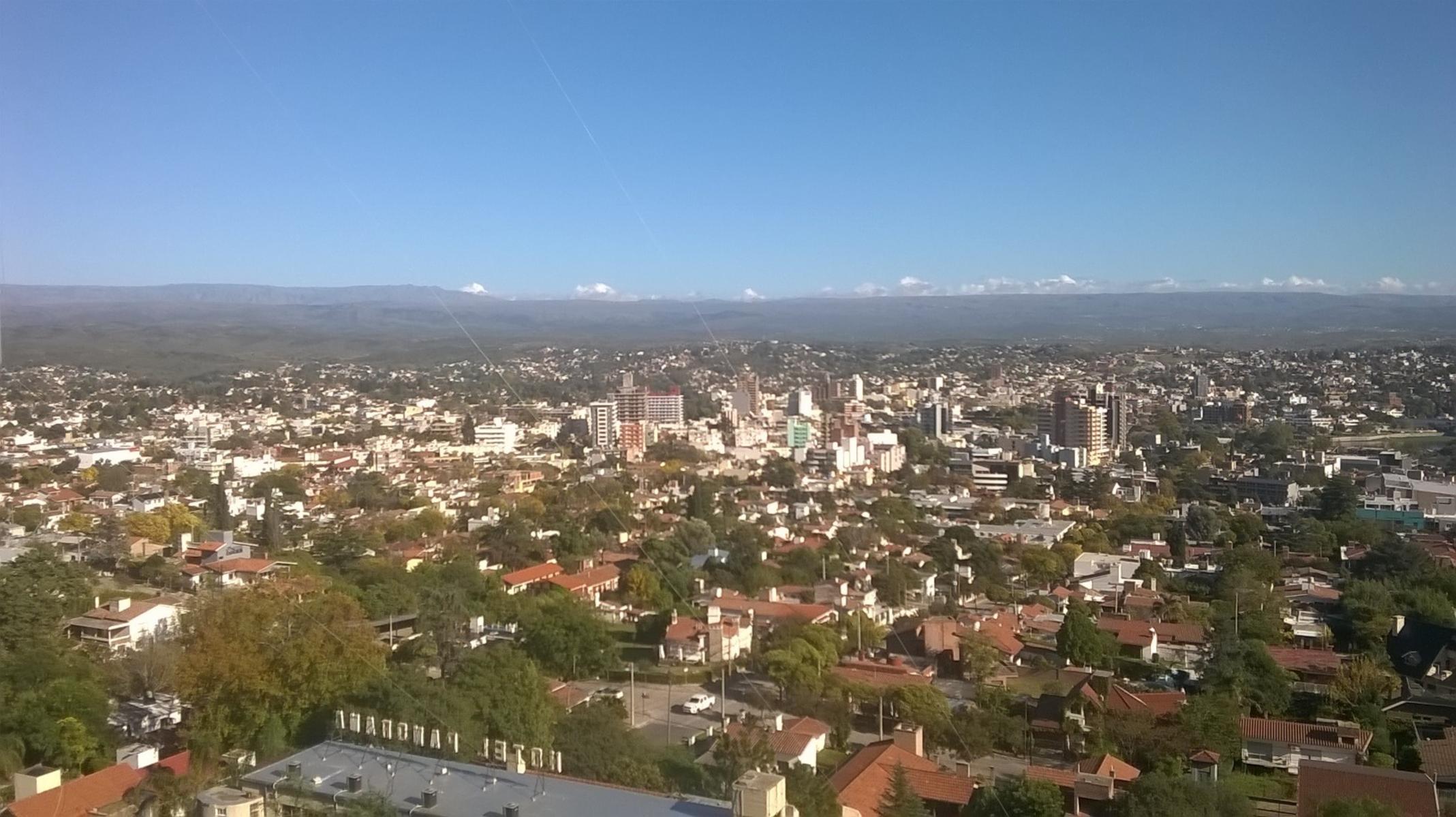 LOTE con la mejor vista de CARLOS PAZ, 1060 m2, buen entorno con todos los servicios, ESCRITURA.. — foto 5